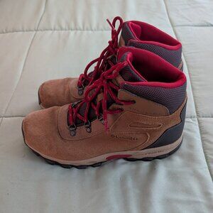 Size 6 Columbia Omni-Shield Hiking Boots - Tan & Red (Women’s 6)